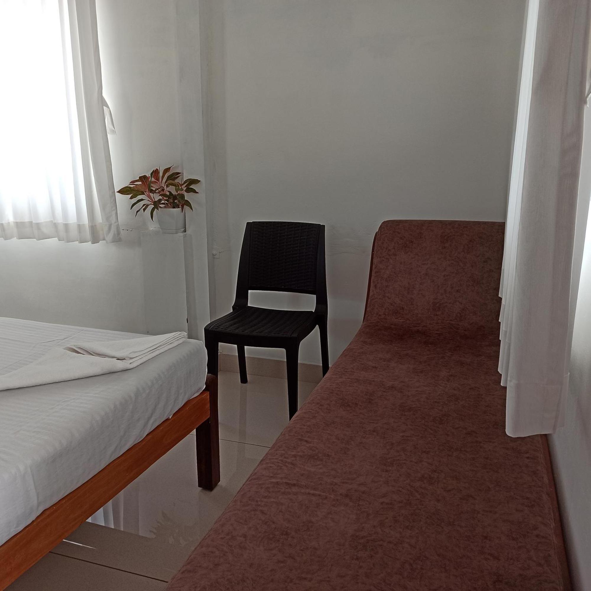 Bethesda Inn Kochi Ngoại thất bức ảnh