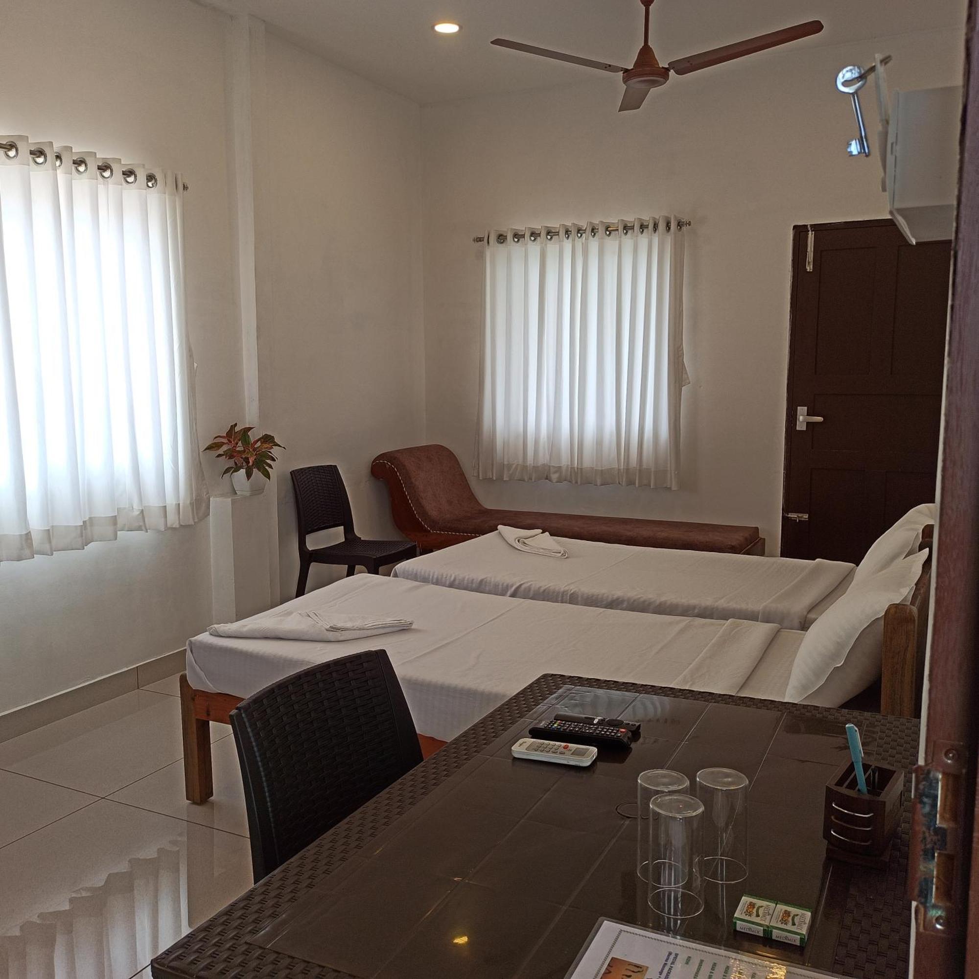 Bethesda Inn Kochi Ngoại thất bức ảnh