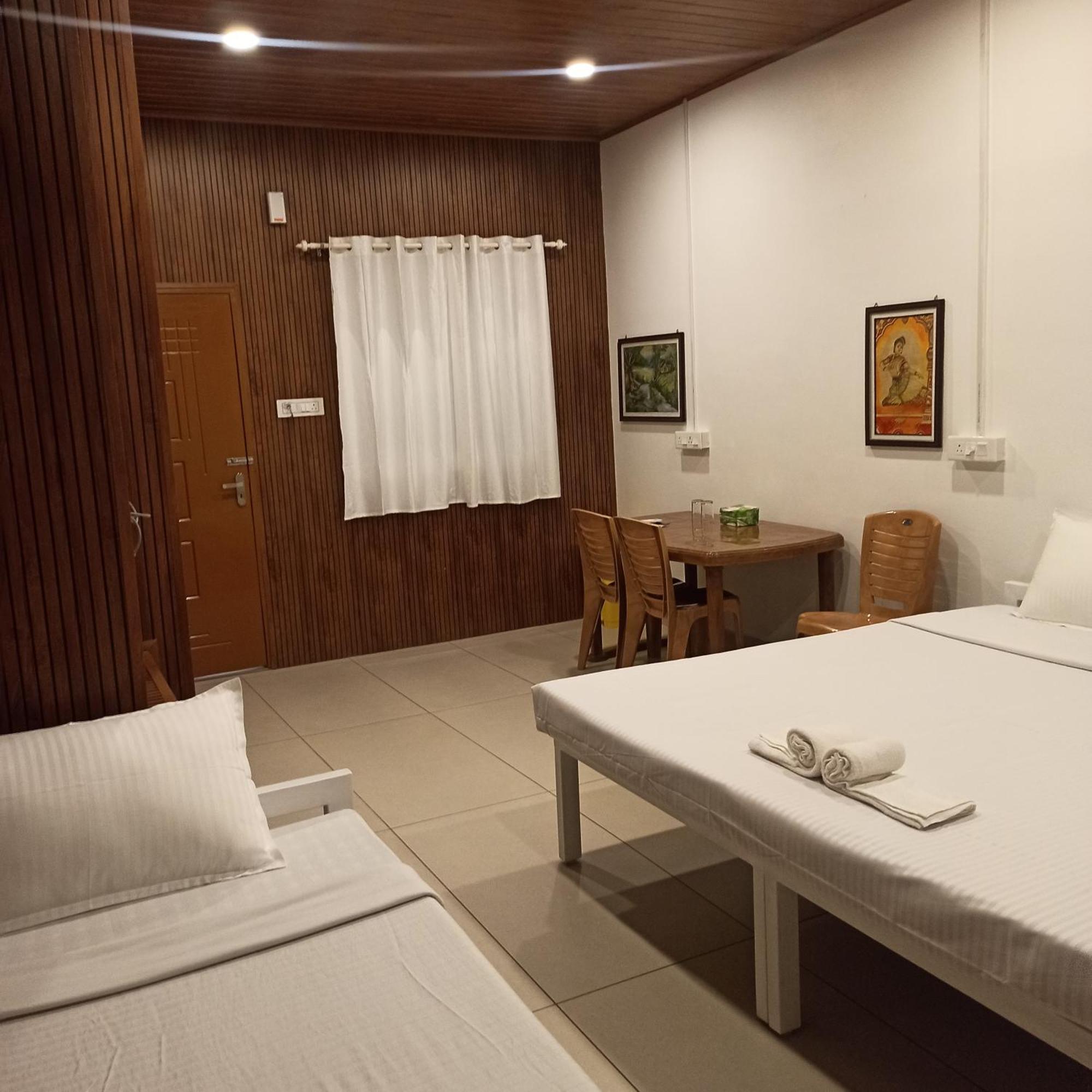 Bethesda Inn Kochi Ngoại thất bức ảnh