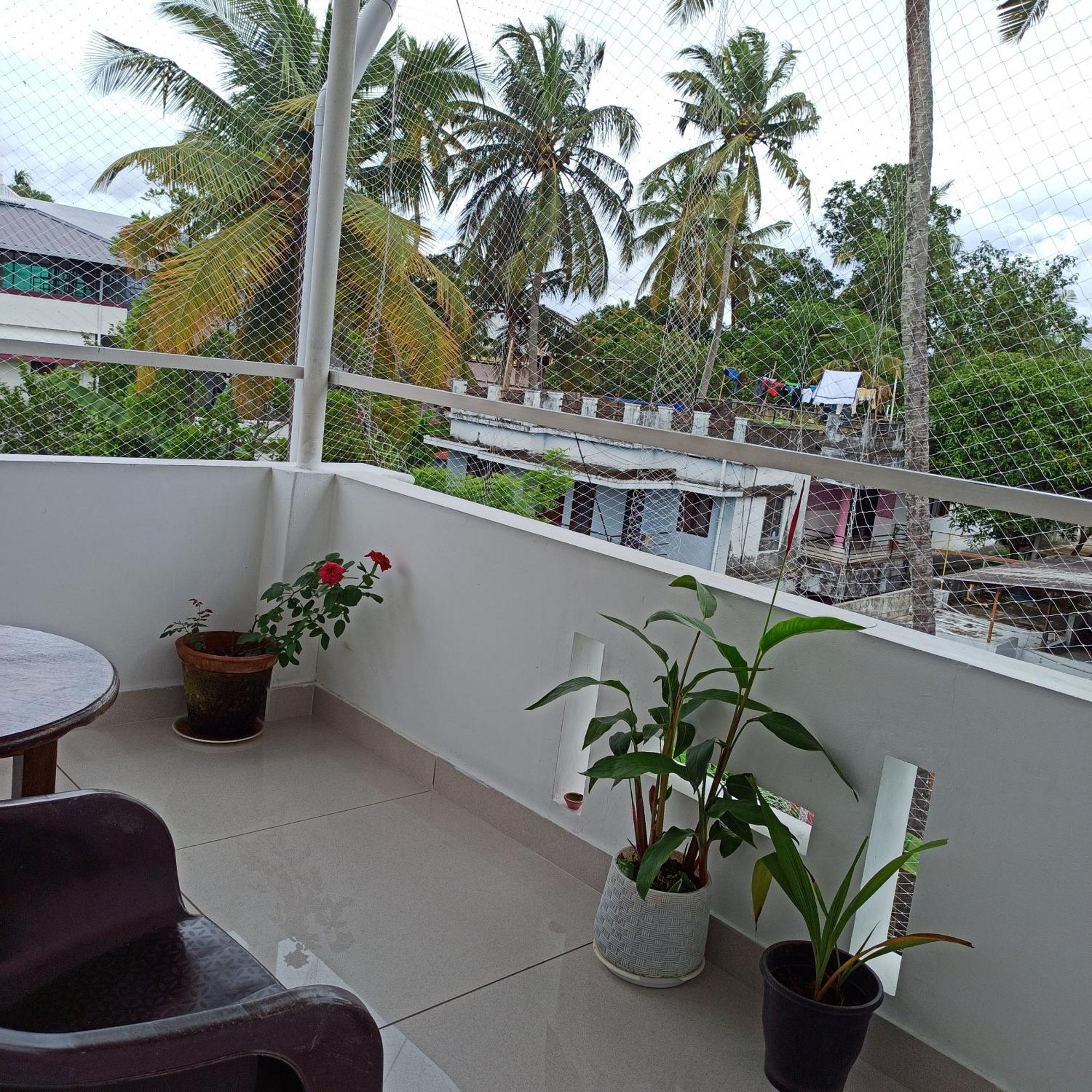 Bethesda Inn Kochi Ngoại thất bức ảnh